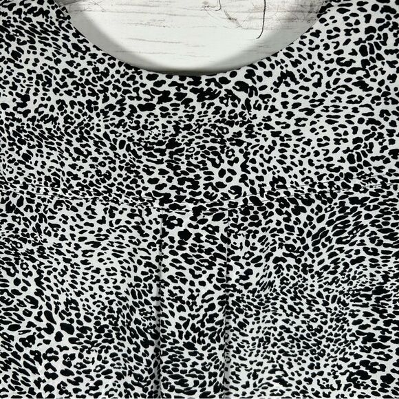 Rachel Zoe Black and White Blouse Cheetah Print Sleeveless Tunic Top 2X - Picture 5 of 7